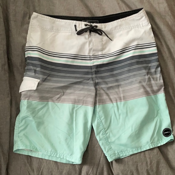 O’Neill Board Shorts - Picture 1 of 3
